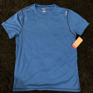 Reebok shirt brand new size large